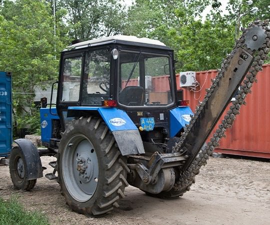 Траншеекопатель в аренду в Вологде и  Вологодской области